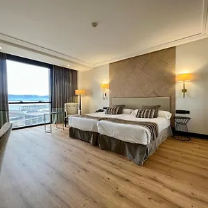 hotel-bahia-santander.bilbaohotelsspain.com/